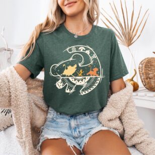 Disney animal kingdom hakuna matata shirt in forest green featuring tribal Simba silhouette graphic